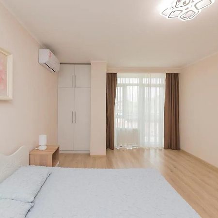 Comfortable Apartment In The Centre Οδησσός Εξωτερικό φωτογραφία