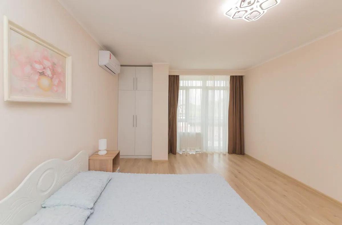 Comfortable Apartment In The Centre Οδησσός Εξωτερικό φωτογραφία