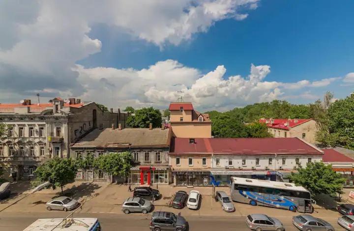 Comfortable Apartment In The Centre Οδησσός Εξωτερικό φωτογραφία